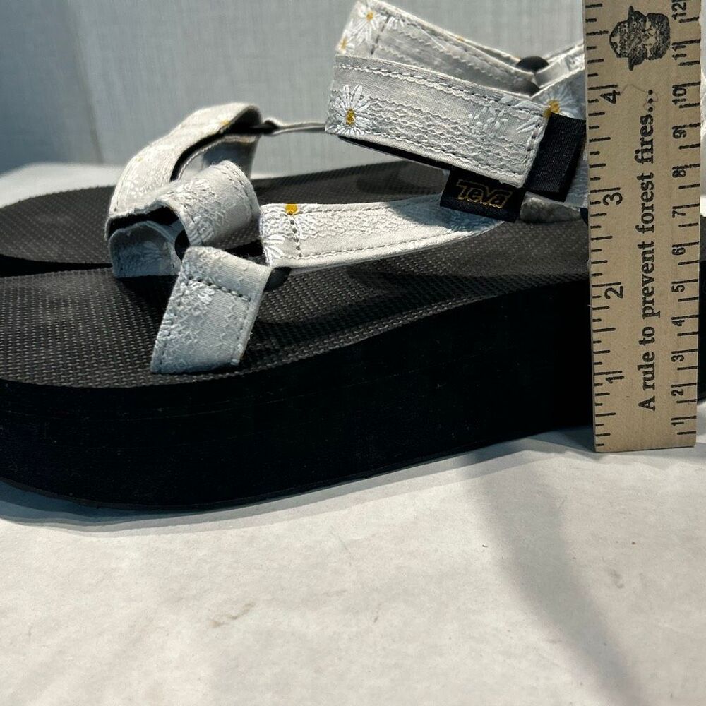 Teva Flatform Sandals Gray Daisy Flowers Floral - Picture 10 of 10